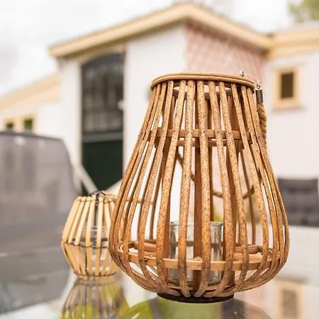 別荘 Knus Op Kindvriendelijk Park Met Zwembad オッテルロ