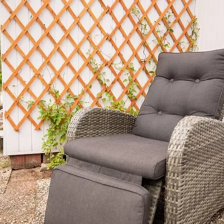 Knus Op Kindvriendelijk Park Met Zwembad 別荘 オッテルロ