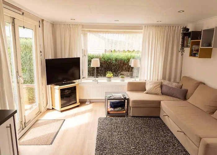 Knus Op Kindvriendelijk Park Met Zwembad Otterlo