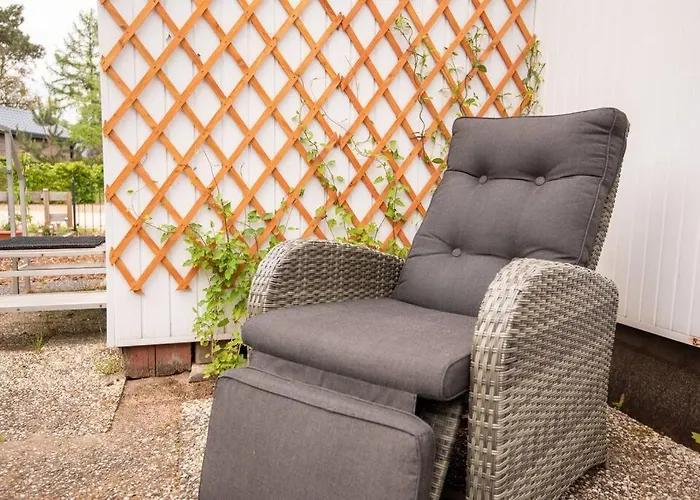 Knus Op Kindvriendelijk Park Met Zwembad Hébergement de vacances Otterlo