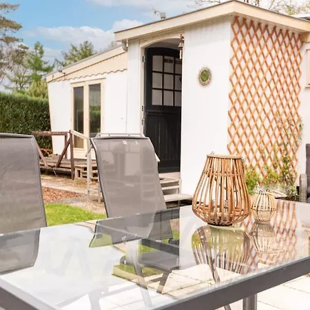 בית נופש Knus Op Kindvriendelijk Park Met Zwembad אוטרלו