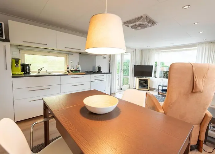 Vakantiehuis Knus Op Kindvriendelijk Park Met Zwembad Otterlo