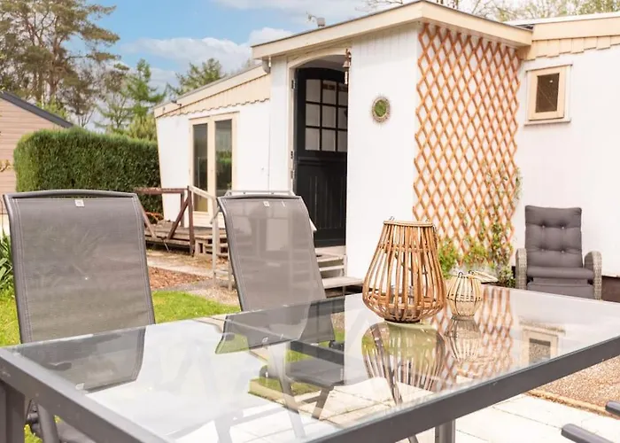 Vakantiehuis Knus Op Kindvriendelijk Park Met Zwembad Otterlo